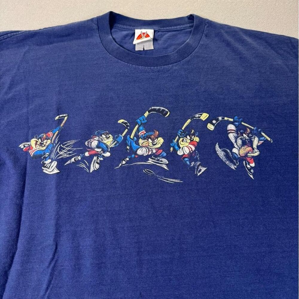 Looney-tunes Men's Blue and Navy T-shirt